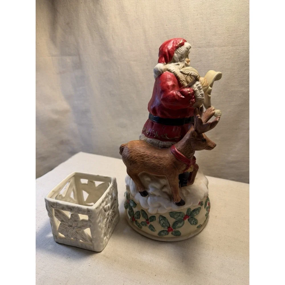 Santa Claus Reindeer Musical Figurine 10